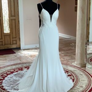 NWT ESSENSE OF AUSTRALIA WEDDING GOWN BRIDAL DRESS D3339 SZ. 10 IVORY CREPE